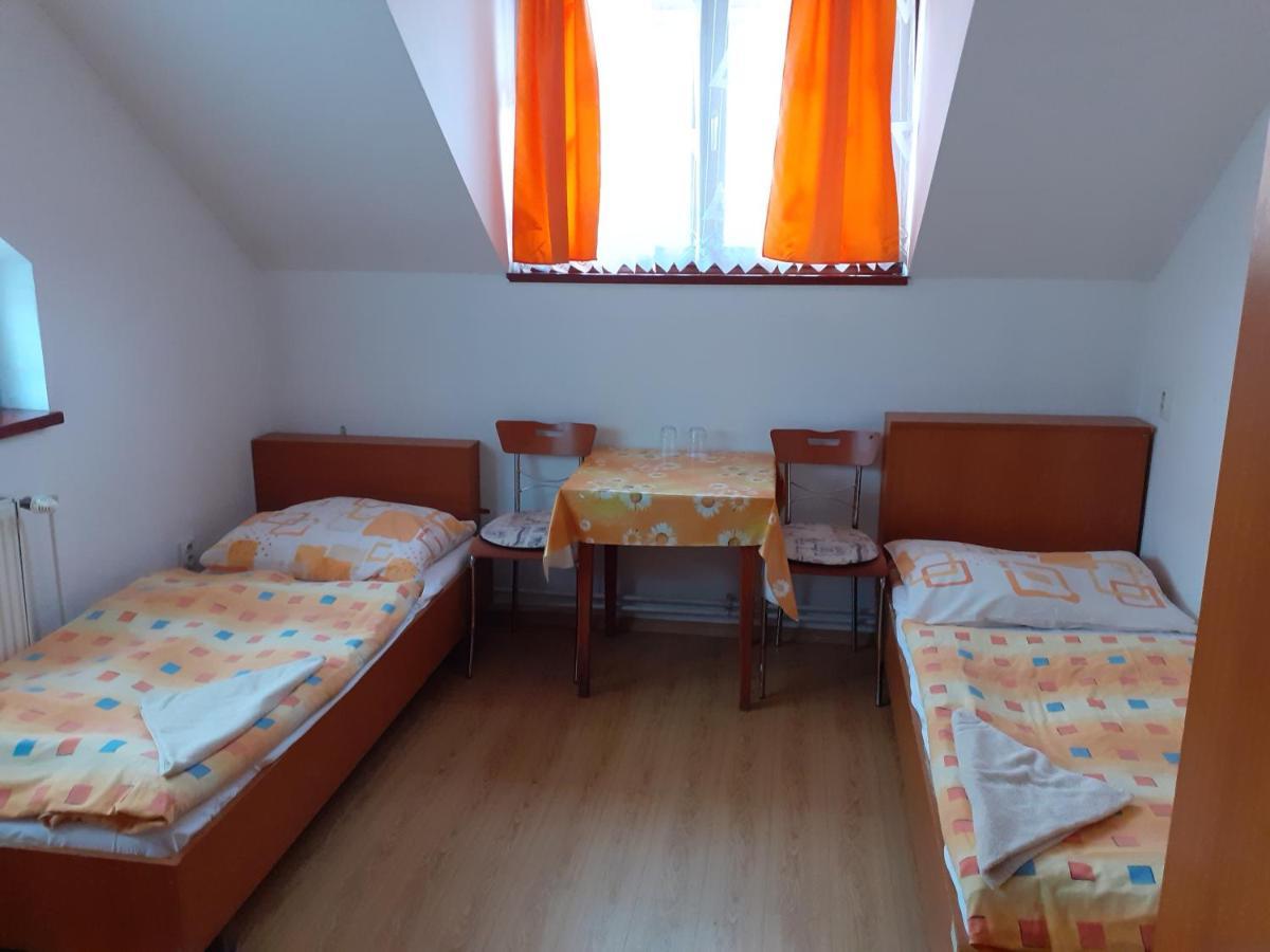 Ubytovna A Penzion Tavros Žilina Exterior foto