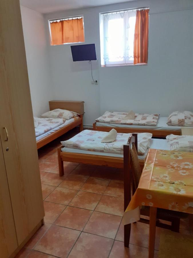 Ubytovna A Penzion Tavros Žilina Exterior foto